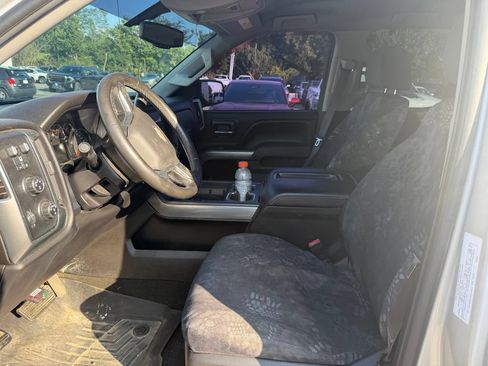 Used 2015 Chevrolet Silverado 1500 LT AWD/4WD image 7