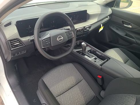 New 2026 Nissan Sentra SV w/ SV Convenience Package FWD image 11
