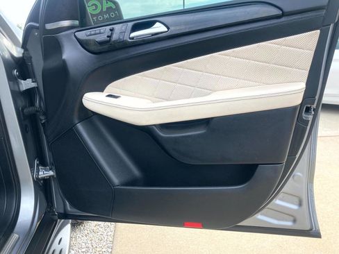 Used 2016 Mercedes-Benz GL 320 BlueTEC 4MATIC image 16