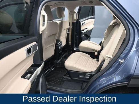 Used 2021 Ford Explorer XLT AWD/4WD image 17