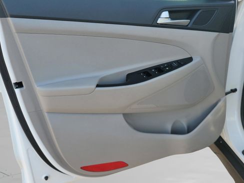 Used 2021 Hyundai Tucson Value image 17