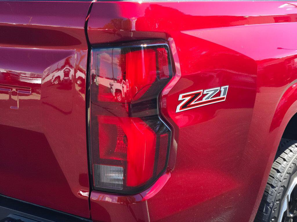 New 2026 Chevrolet Colorado Z71 w/ Technology Package AWD/4WD image 16
