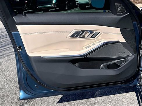 Certified 2025 BMW 330i 330i w/ Premium Package image 24