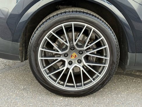 Used 2020 Porsche Cayenne E-Hybrid image 61