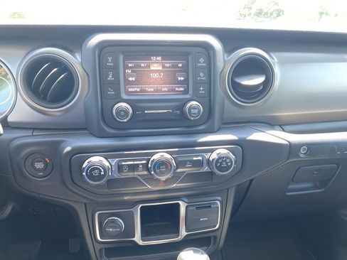 Used 2021 Jeep Wrangler Unlimited Sport image 7