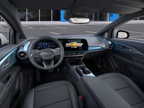 New 2026 Chevrolet Equinox EV LT image 39