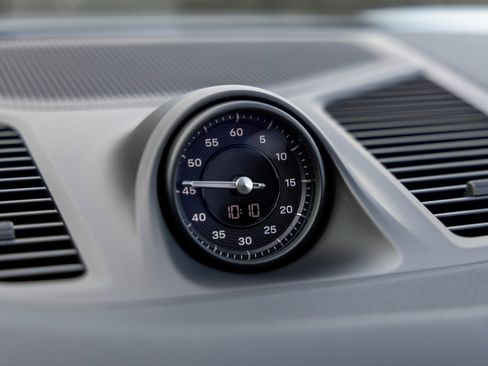 New 2026 Porsche Cayenne Coupe image 32