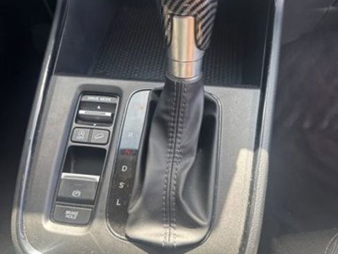 Used 2025 Honda CR-V LX image 12