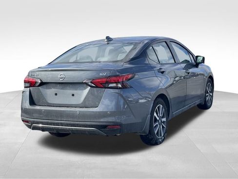 Certified 2022 Nissan Versa SV image 4