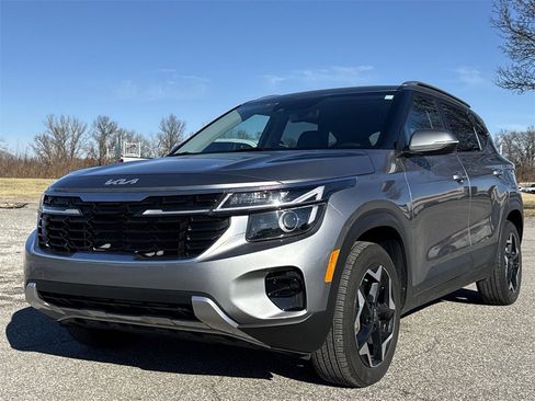 Used 2024 Kia Seltos EX image 1