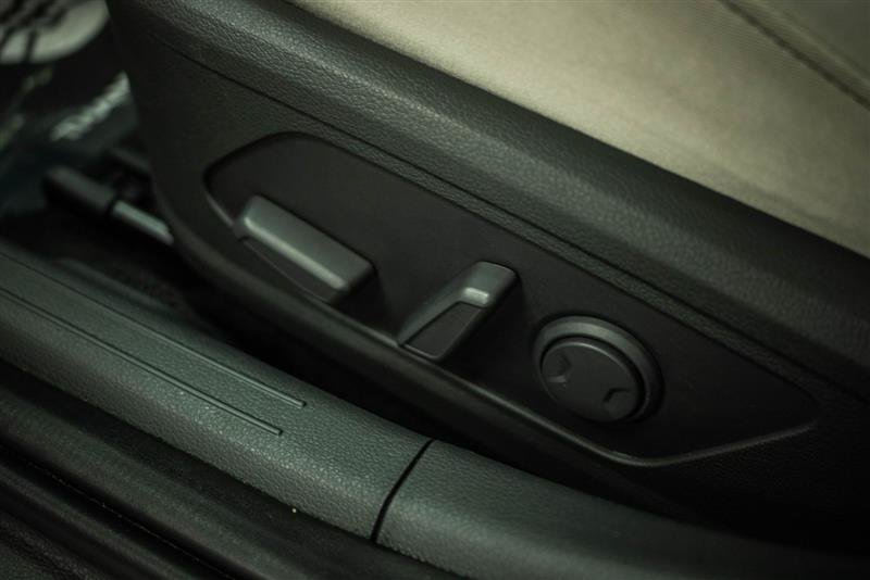 Used 2025 Hyundai Sonata SEL FWD image 16