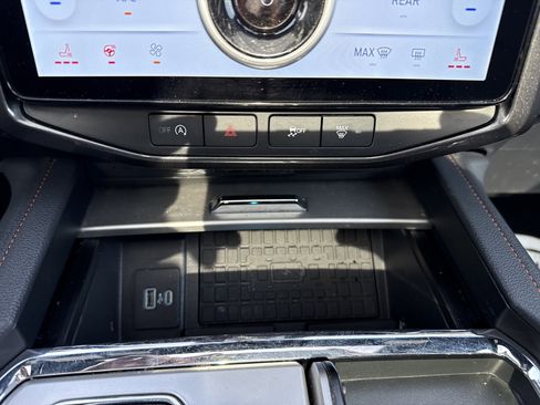 Used 2024 Ford Expedition Timberline image 29