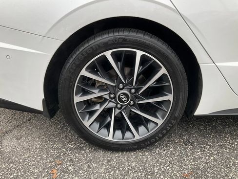 Used 2022 Hyundai Sonata Limited image 25