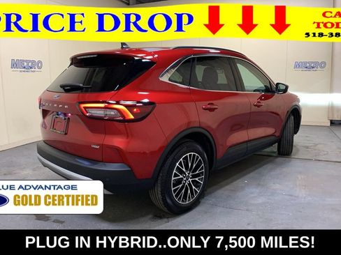 Certified 2026 Ford Escape SE FWD image 3