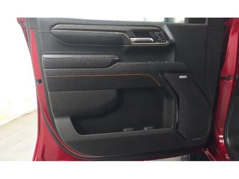 Used 2024 GMC Sierra 2500 AT4 w/ AT4 Premium Plus Package image 8