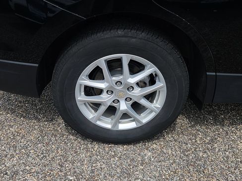 Certified 2023 Chevrolet Equinox LT AWD/4WD image 9