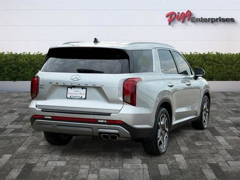 Used 2024 Hyundai Palisade SEL FWD image 8