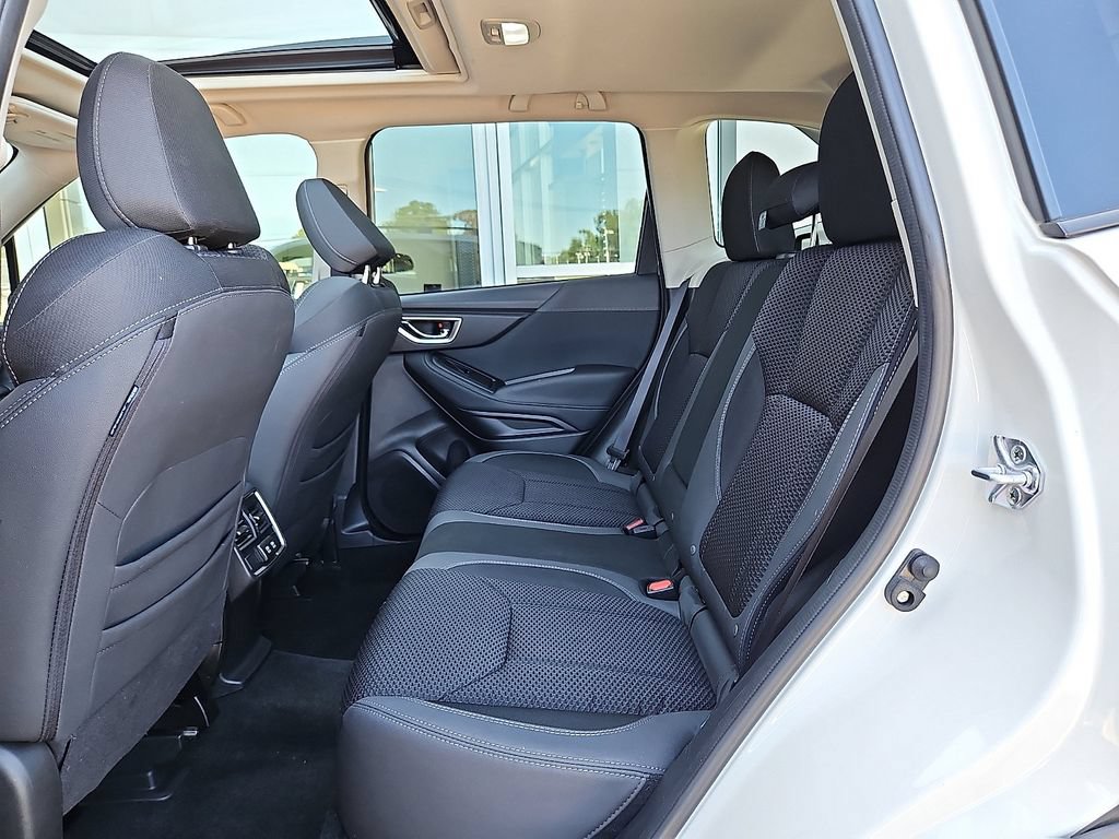 Used 2024 Subaru Forester Premium AWD/4WD image 12