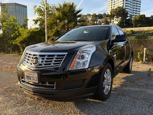 Used 2016 Cadillac SRX Luxury FWD image 1
