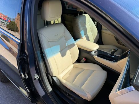 Used 2018 Cadillac XT5 FWD image 8