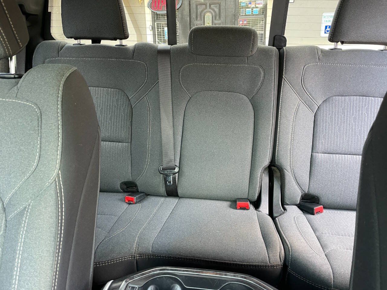 Used 2022 RAM 1500 Big Horn AWD/4WD image 18