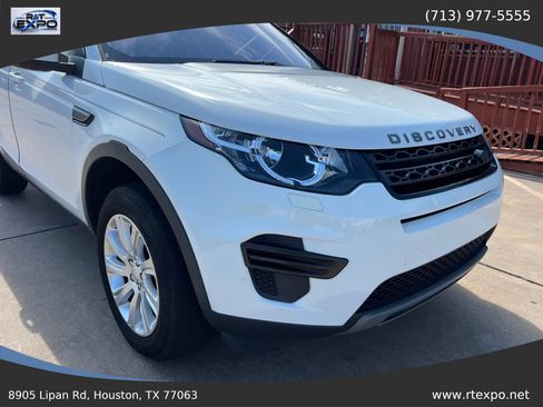 Used 2018 Land Rover Discovery Sport SE AWD/4WD image 12