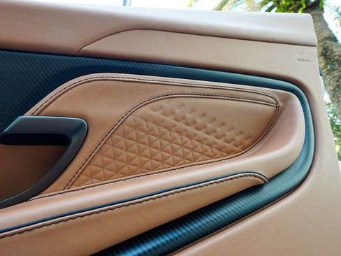 Used 2023 Aston Martin DBS Volante image 90