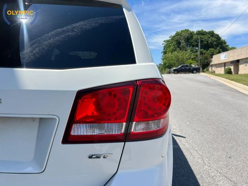 Used 2019 Dodge Journey GT AWD/4WD image 17