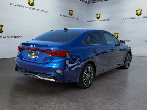 Used 2023 Kia Forte LXS w/ LXS Technology Package FWD image 5