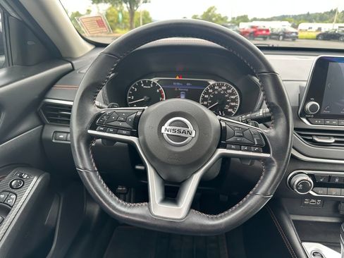 Used 2021 Nissan Altima 2.0 SR FWD image 19