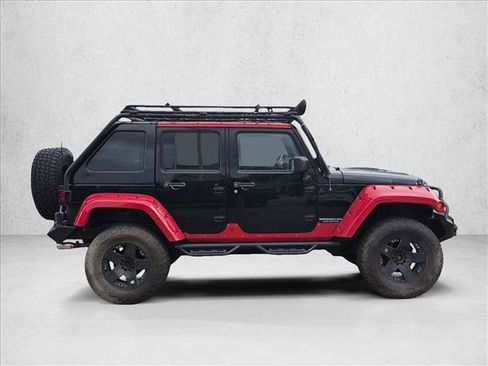 Used 2010 Jeep Wrangler Unlimited Sahara w/ Trailer Tow Group AWD/4WD image 4