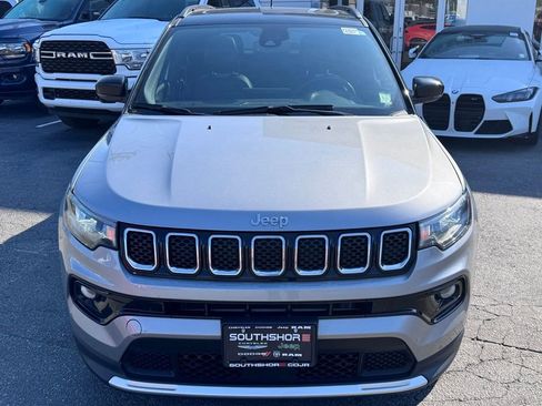 Used 2023 Jeep Compass Limited w/ Sun and Sound Group AWD/4WD image 2
