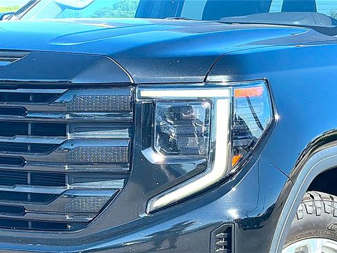 Used 2022 GMC Sierra 1500 Elevation w/ LPO, Elevation Black Package RWD image 4