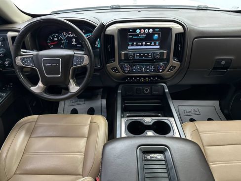 Used 2018 GMC Sierra 1500 Denali w/ Denali Ultimate Package AWD/4WD image 24
