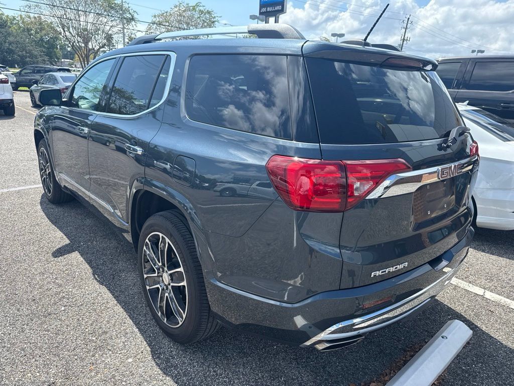Used 2019 GMC Acadia Denali w/ Technology Package FWD image 3
