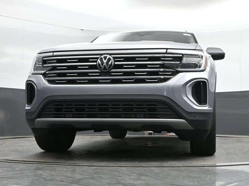Used 2025 Volkswagen Atlas SEL AWD/4WD image 42