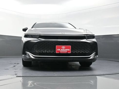 Certified 2023 Toyota Crown AWD/4WD image 30