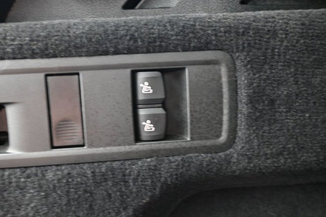 Used 2022 BMW X5 sDrive40i w/ Premium Package RWD image 36