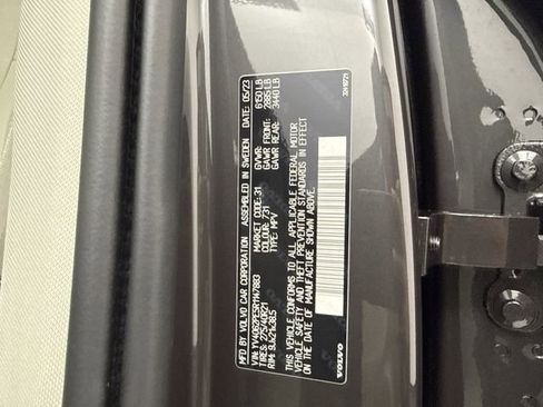 Certified 2024 Volvo XC90 B6 Plus w/ Protection Package Premier image 27