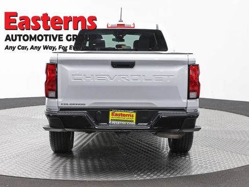 Used 2023 Chevrolet Colorado W/T RWD image 5