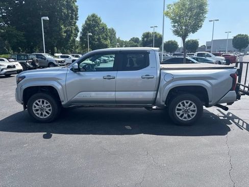 Used 2024 Toyota Tacoma SR5 RWD image 2