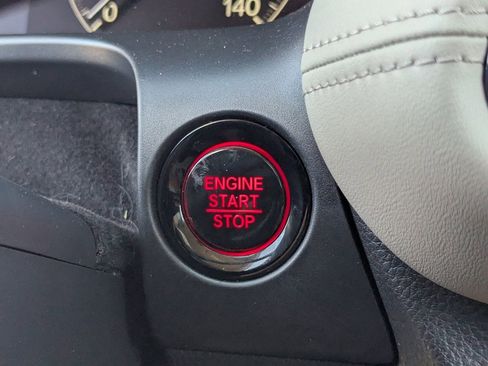 Certified 2025 Honda HR-V LX image 29