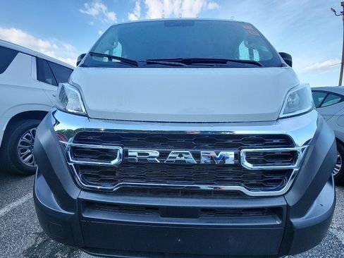 Used 2025 RAM ProMaster 2500 w/ U-Haul Equipment Group FWD image 11