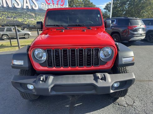 Used 2025 Jeep Wrangler Sport S image 26