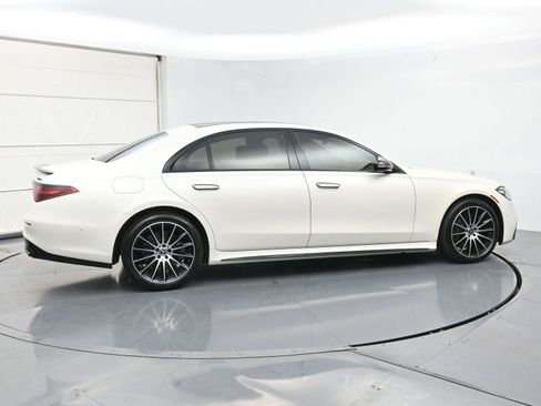 Used 2022 Mercedes-Benz S 580 4MATIC Sedan w/ AMG Line Package image 36