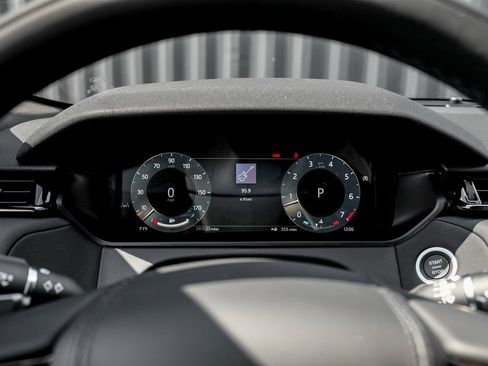 New 2026 Land Rover Range Rover Velar S image 12