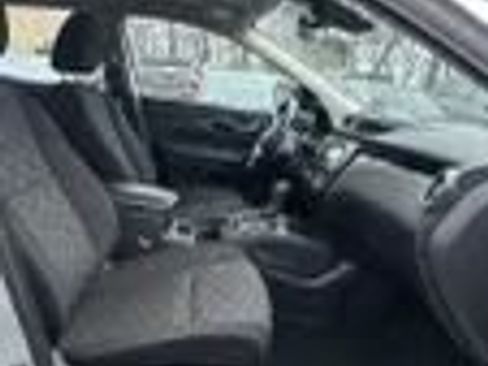 Used 2022 Nissan Rogue Sport SV AWD/4WD image 26