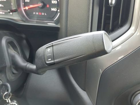 Used 2022 Chevrolet Silverado 2500 Custom w/ Custom Convenience Package AWD/4WD image 37
