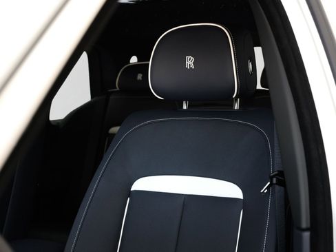 New 2026 Rolls-Royce Cullinan AWD/4WD image 16