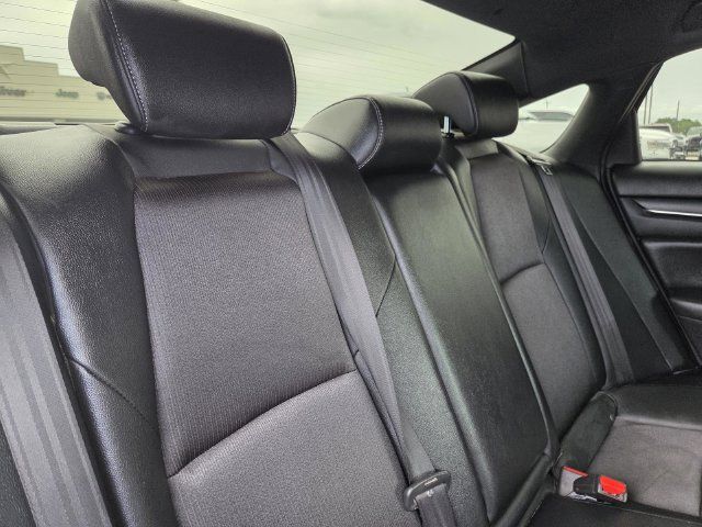 Used 2020 Honda Accord Sport image 31